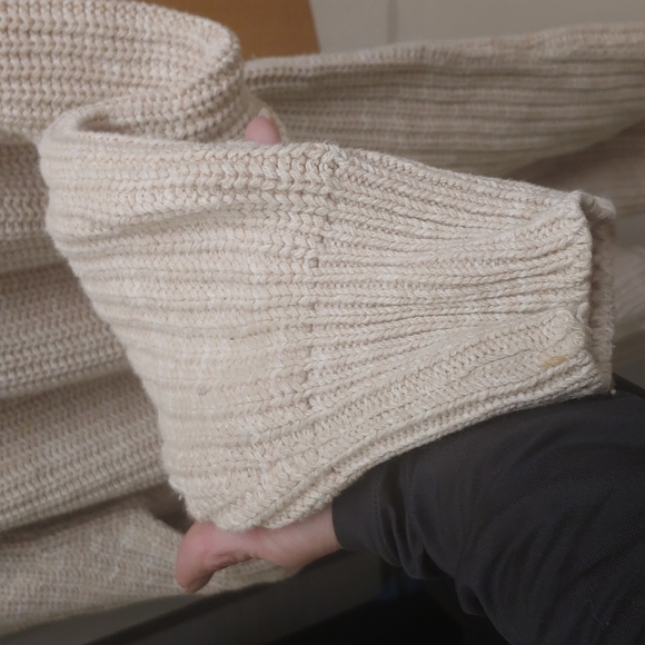 Vintage,  L.L. Bean Sweater 100% cotton. Amazing quality..Made in U.S.A.. - Picture 7 of 15